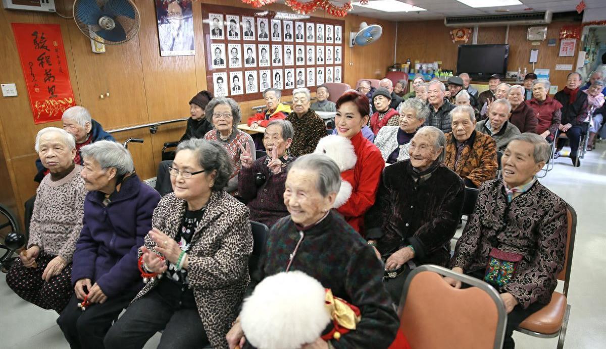 无悔的守候，结婚前一天新郎遭遇车祸，女子六年如一日照顾